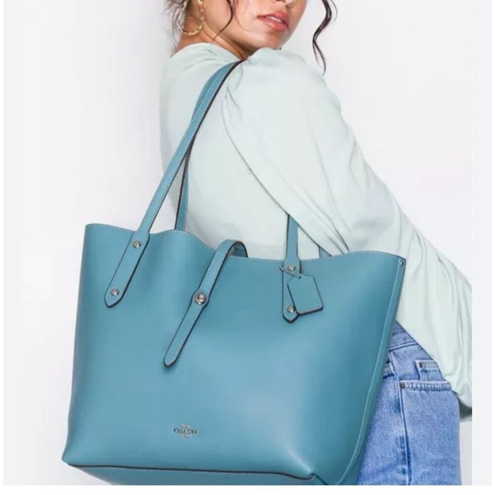 COACH Market Tote in Polished Pebble Leather With Dust Bag EUC